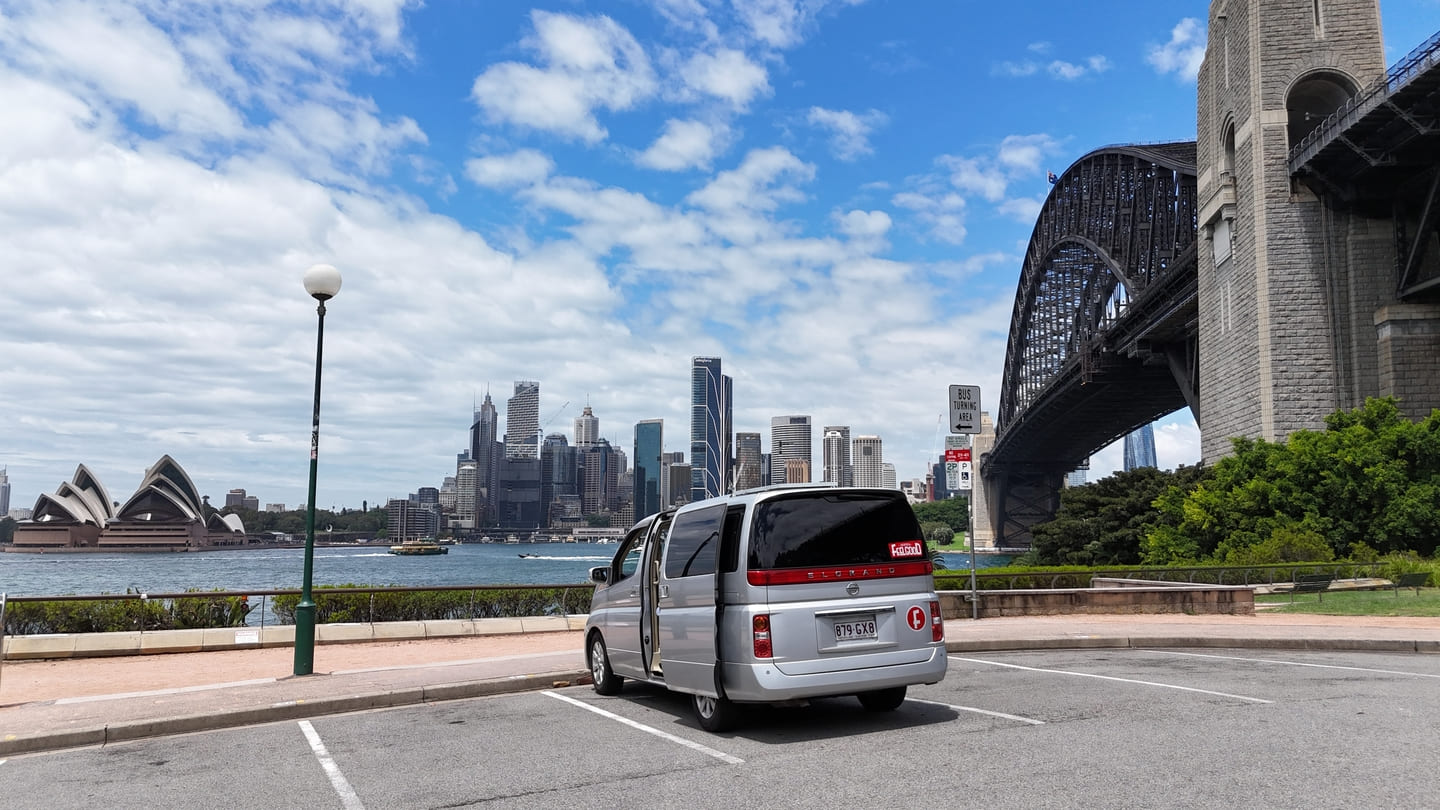 Johnny Feelgood Camper at the Harbour Bridge in Sydney, NSW
