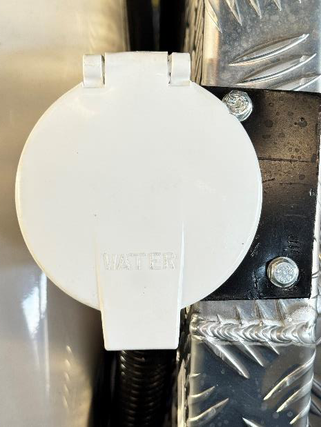 Water inlet cap